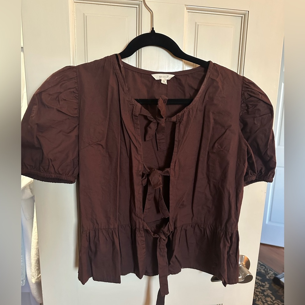 Women’s Tie-Front Puff Sleeve Blouse - Brown